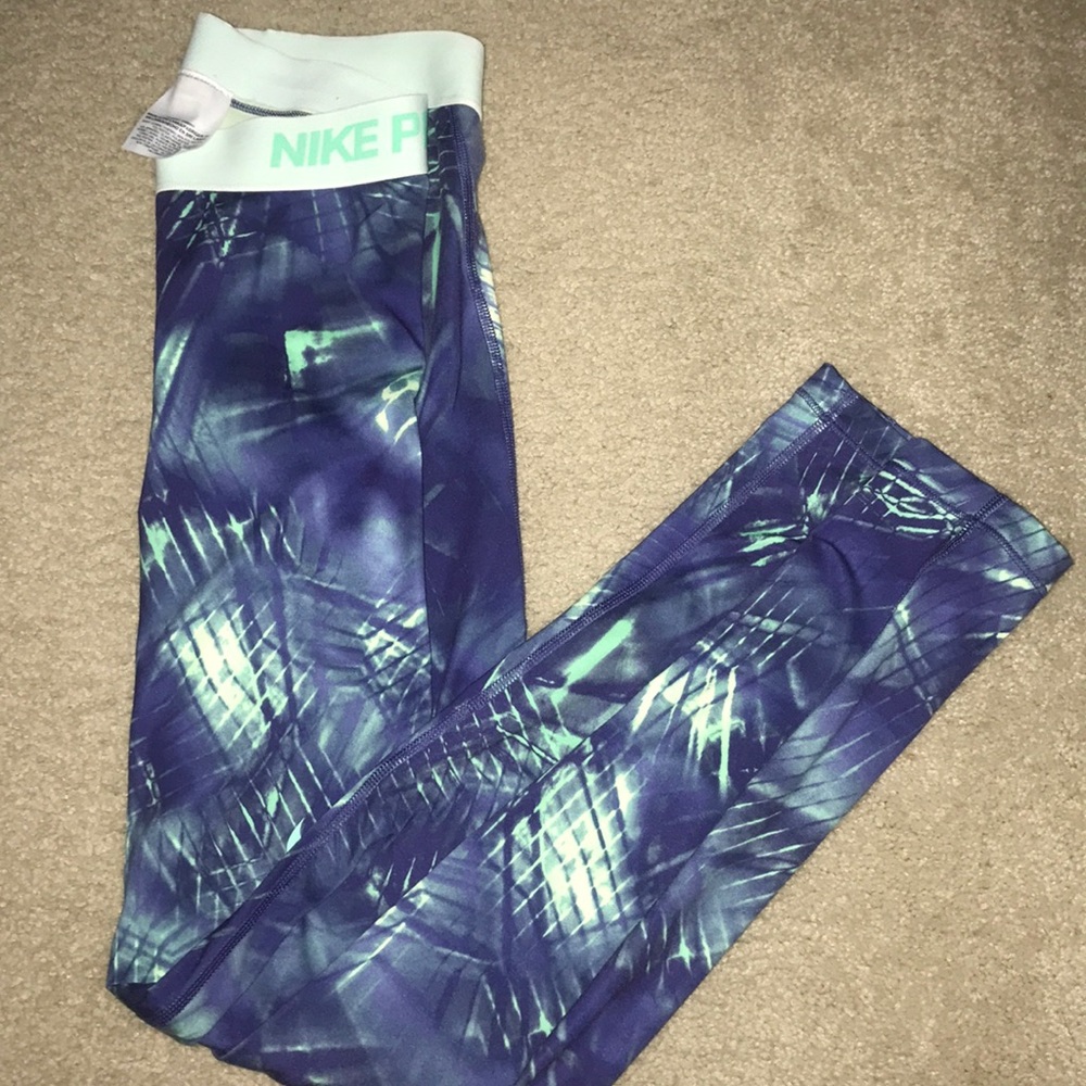 Nike Pro Dri-Fit Leggings Women’s Small